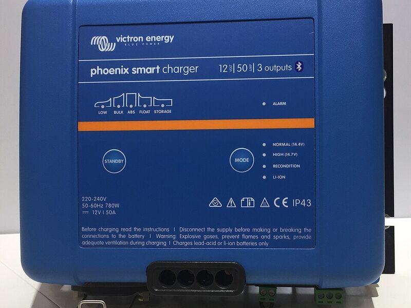 Victron Phoenix Smart IP43 Charger 12/50
